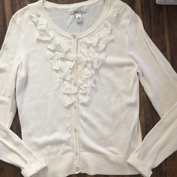Cream Ruffled Front Cardigan-S - Picture 2 of 5